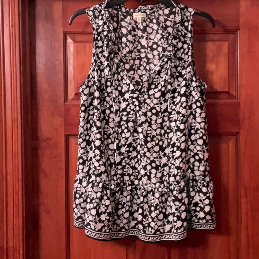 Floral Sleeveless Top - Black and White